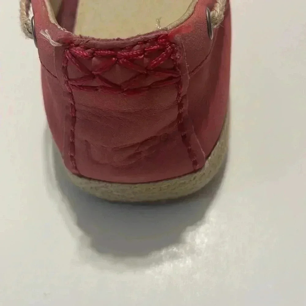 Pink UGG mocassin flats size 6.5 - Picture 3 of 5